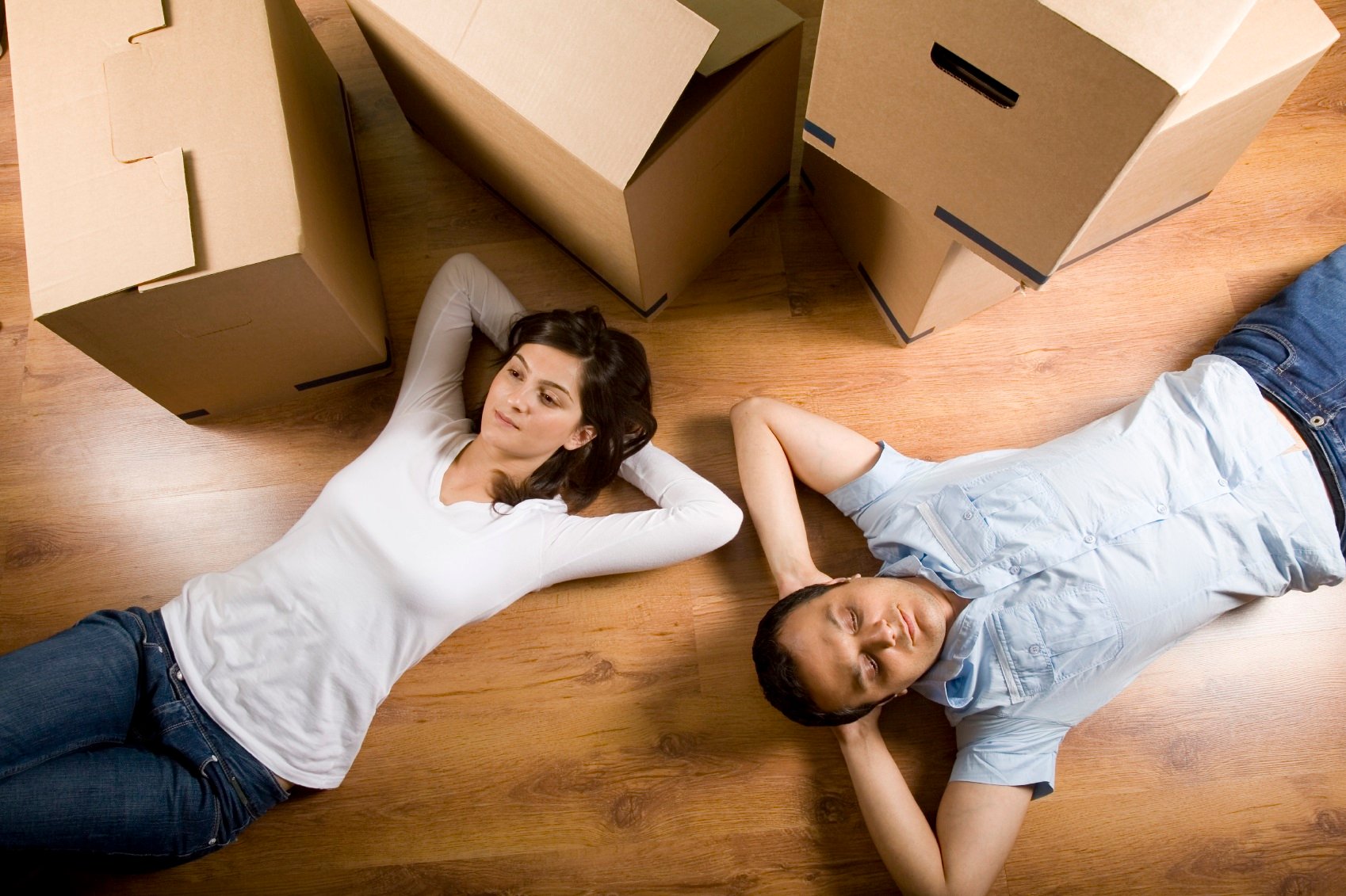 unmarried couples Living together has never been more popular according to the 2010 census data, over 75 million unmarried couples live together (which translates into 15 million people) this is a whopping 138% increase since 1990, and an increase in 13 % from 2009 alone forty percent of unmarried households have. unmarried couples Living together has never been more popular according to the 2010 census data, over 75 million unmarried couples live together (which translates into 15 million people) this is a whopping 138% increase since 1990, and an increase in 13 % from 2009 alone forty percent of unmarried households have.