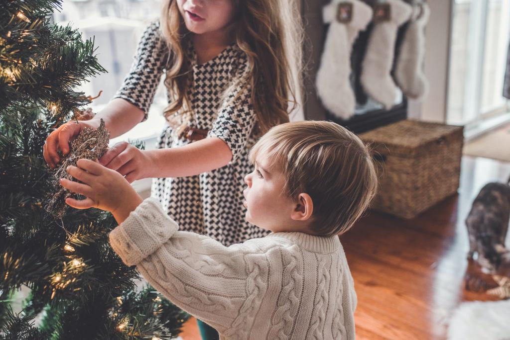 Five tips for keeping your relationship merry this Christmas
